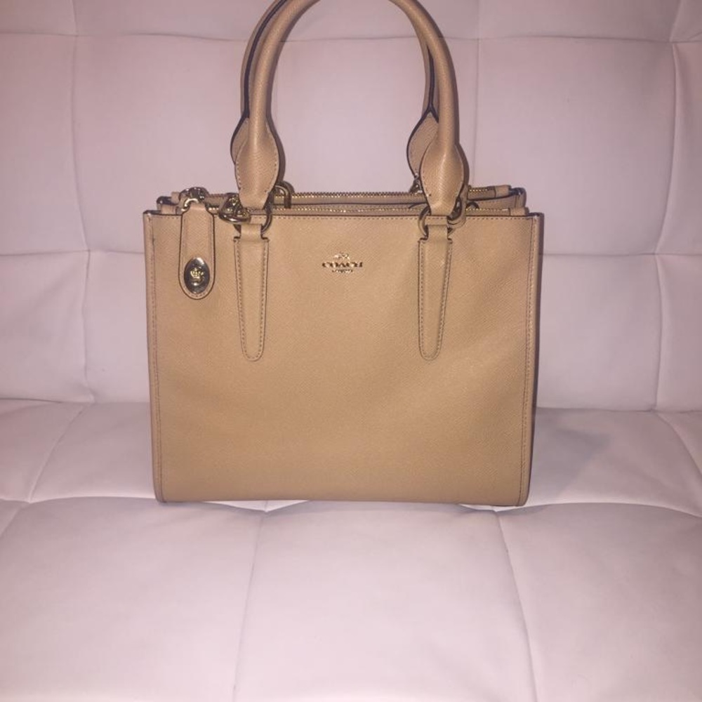 Coach Crossbody - Picture 4 of 6